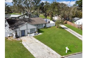 830 E Flag Ln, KISSIMMEE