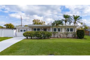 403 POINCIANA CIRCLE, KISSIMMEE, FL 34744 Sold 04/18/25