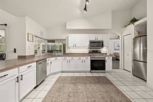 248 BREEZY OAKS COURT, DAVENPORT, FL 33896 Sold 07/10/25
