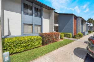 6 ESCONDIDO CIRCLE, ALTAMONTE SPRINGS, FL 32701 - MLS#MFRS5121353