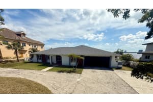 111 E North Shore Ave, NORTH FORT MYERS