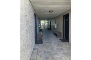 175N PEARL LAKE CAUSEWAY, ALTAMONTE SPRINGS, FL 32714 Sold 07/15/25