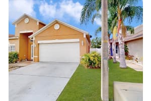 2244 MALLARD CREEK CIRCLE, KISSIMMEE, FL 34743 - MLS#MFRS5121918