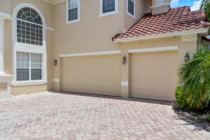 2375 PINEHURST COURT, DAVENPORT, FL 33837 Sold 07/17/25