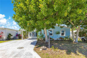 203 8TH AVENUE, OKEECHOBEE, FL 34972 Sold 07/01/25