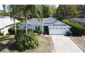 129 Pine Lake View Dr, DAVENPORT