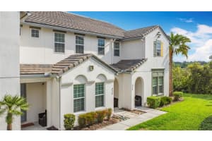 426 Captiva Dr, DAVENPORT