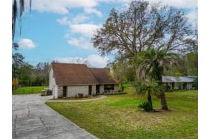 9916 JACKSON ROAD, LEESBURG, FL 34788 - MLS#MFRS5122563