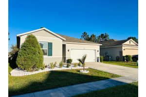 1153 Augustus Dr, DAVENPORT