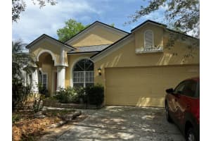 10809 OAK GLEN CIRCLE, ORLANDO, FL 32817 Sold 04/30/25