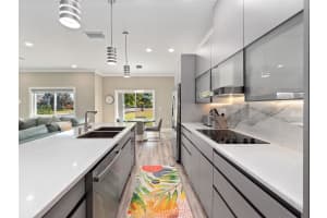 1887 BRENTWOOD COURT, DAVENPORT, FL 33837 Sold 07/31/25