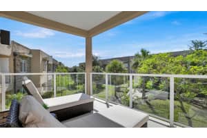 7646 RECIFE DRIVE, KISSIMMEE, FL 34747 Sold 08/29/25