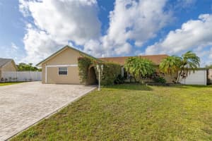 11242 STONE GATE COURT, ORLANDO, FL 32837 Sold 07/08/25