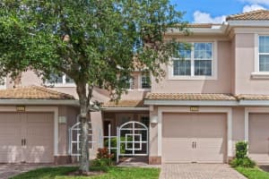 8355 Bella Tierra Ct, DAVENPORT