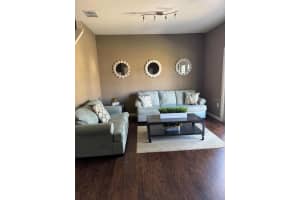 8981 Shine Dr, KISSIMMEE