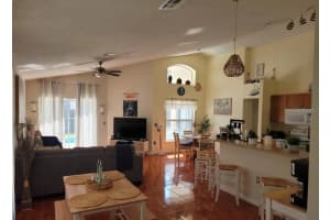 913 LAKE BERKLEY DRIVE, KISSIMMEE, FL 34746 - MLS#MFRS5124475