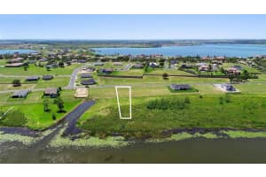 304 Caladium Ave Auburndale, FL 33850 - Off Market