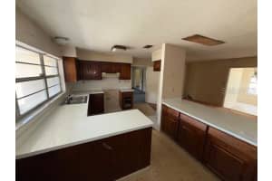 8 EMERALD WAY, OCALA, FL 34472 Sold 09/22/25