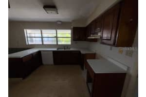 8 EMERALD WAY, OCALA, FL 34472 Sold 09/22/25