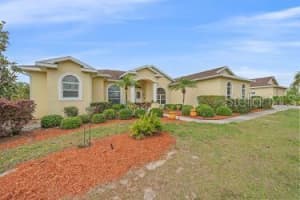 18011 Prairie Wolf Gln Parrish, FL 34219 - Off Market