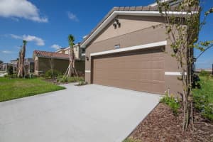 7683 OAKMOSS LOOP, DAVENPORT, FL 33837 - MLS#MFRS5124648