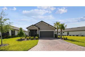 1014 UMBRIA DR, KISSIMMEE, FL 34759 - MLS#MFRS5125561
