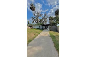 2350 Valley Dr, APOPKA