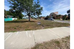 135 UNIVERSITY BOULEVARD, DAYTONA BEACH, FL 32118 - MLS#MFRS5125610