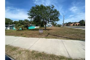 135 UNIVERSITY BOULEVARD, DAYTONA BEACH, FL 32118 - MLS#MFRS5125610