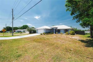 4305 LAKEWOOD ROAD, SEBRING, FL 33875 - MLS#MFRS5125830