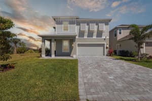 2476 Kamin Dr, MELBOURNE