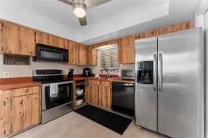 5053 MAUI CIRCLE, ORLANDO, FL 32808 Sold 07/25/25