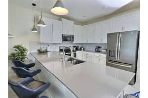 703 OCEAN COURSE AVENUE, DAVENPORT, FL 33896 - MLS#MFRS5126224