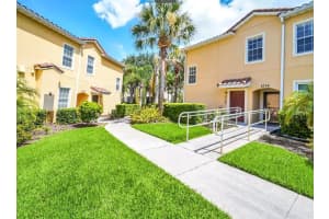 2736 OAKWATER DRIVE, KISSIMMEE, FL 34747 - MLS#MFRS5126324