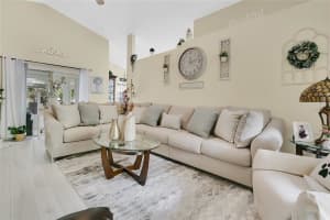 906 ELM FOREST DR, MINNEOLA, FL 34715 Sold 09/26/25