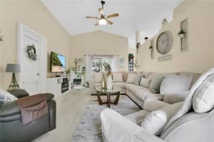 906 ELM FOREST DR, MINNEOLA, FL 34715 Sold 09/26/25