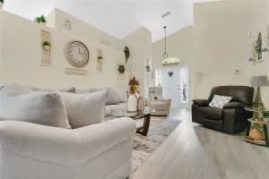 906 ELM FOREST DR, MINNEOLA, FL 34715 Sold 09/26/25