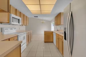 572 FLORAL DRIVE, KISSIMMEE, FL 34743 Sold 06/27/25
