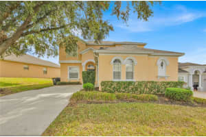 303 Plumoso Loop, DAVENPORT