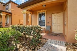 203 LA MIRAGE STREET, DAVENPORT, FL 33897 Sold 08/28/25