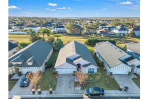 620 Old Bridge Cir, DAVENPORT