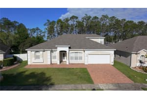 518 Brighton Dr, DAVENPORT