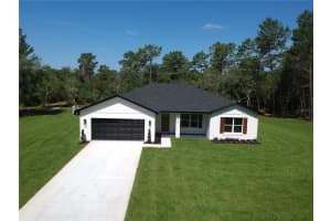 814 Gator Ln, DELTONA