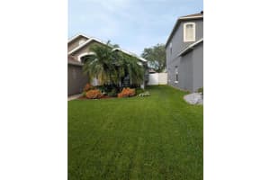 5921 LAKE CHAMPLAIN DRIVE, ORLANDO, FL 32829 - MLS#MFRS5127516