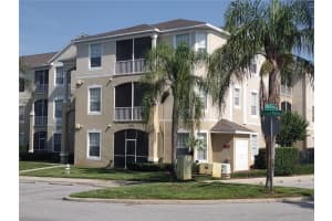 8101 Coconut Palm Way #303, KISSIMMEE
