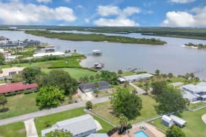 203 PARKWOOD LANE, EDGEWATER, FL 32132 - MLS#MFRS5127725