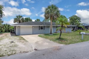 203 PARKWOOD LANE, EDGEWATER, FL 32132 - MLS#MFRS5127725