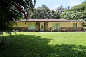 860 Oak Shore Dr, ST CLOUD