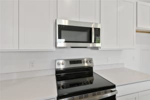 750 LAKE DELL AVENUE, DUNDEE, FL 33838 Sold 11/10/25