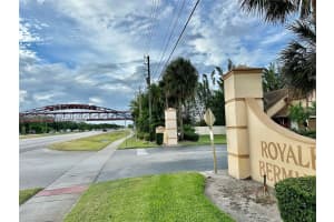 2031 BALBOA WAY, KISSIMMEE, FL 34741 - MLS#MFRS5128515